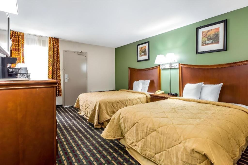 Hotel Quality Homewood I-65 2*