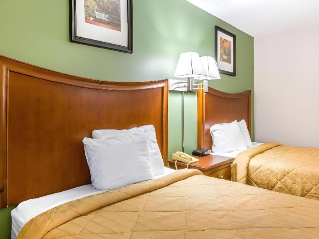 Quality Homewood I-65 Hotel 2*