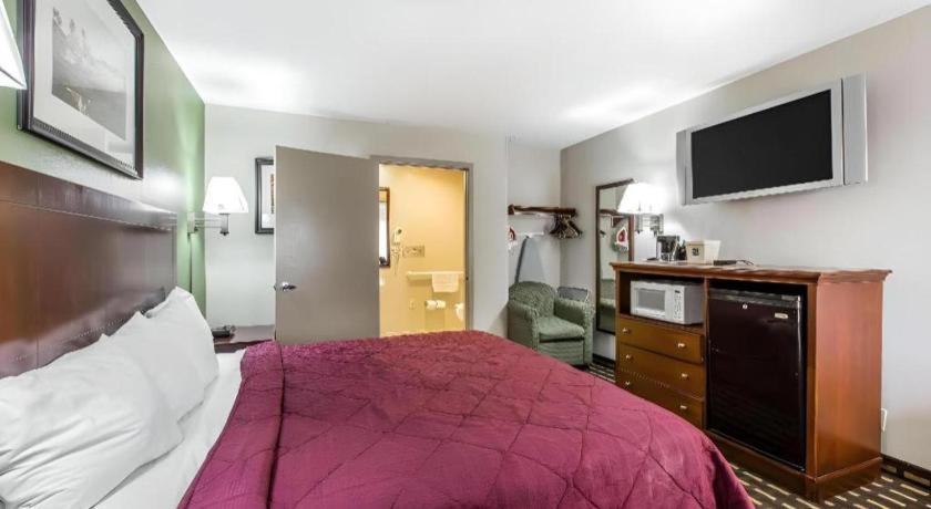 Quality Homewood I-65 Hotel 2*